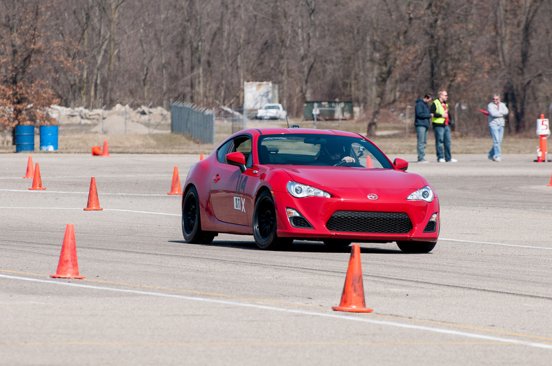 Illustration for article titled Comparison: me BRZ and 2 national champions in a FRS - same course and day
